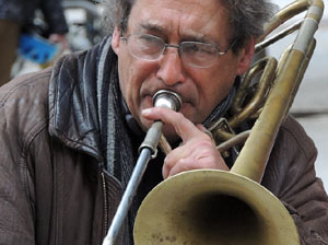 Les festes de Nadal 2013 a Girona. Lindy hop al carrer Nou