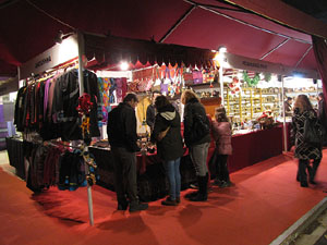 Mercat de Nadal a la pla&ccedil;a de la Independ&egrave;ncia
