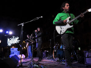 Actuaci&oacute; musical a la pla&ccedil;a de la Independ&egrave;ncia