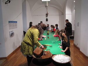 Taller sobre la vida civil i la indument&agrave;ria a la Girona medieval