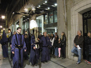 Setmana Santa 2014 a Girona. Process&oacute; del Sant Enterrament