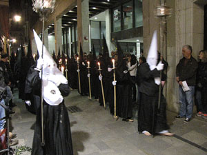 Setmana Santa 2014 a Girona. Process&oacute; del Sant Enterrament