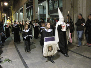 Setmana Santa 2014 a Girona. Process&oacute; del Sant Enterrament