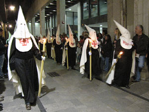 Setmana Santa 2014 a Girona. Process&oacute; del Sant Enterrament