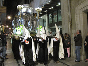 Setmana Santa 2014 a Girona. Process&oacute; del Sant Enterrament