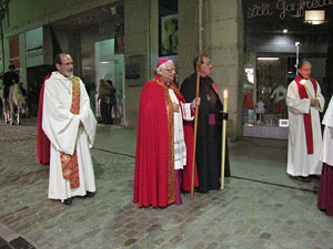 Setmana Santa 2014 a Girona. Process&oacute; del Sant Enterrament