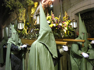 Setmana Santa 2014 a Girona. Process&oacute; del Sant Enterrament