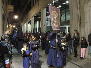 Setmana Santa 2014 a Girona. Process&oacute; del Sant Enterrament