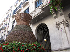 Girona Temps de Flors 2014. Pla&ccedil;a del Vi - Teatre Municipal