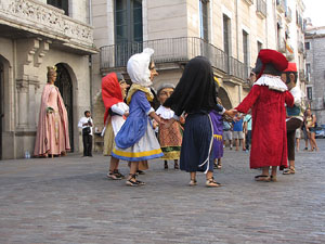 Und&agrave;rius, festival d'estiu de Girona de cultura popular i tradicional