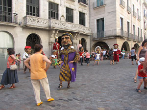Und&agrave;rius, festival d'estiu de Girona de cultura popular i tradicional