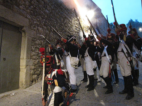 VI Festa Reviu els Setges Napole&ograve;nics de Girona. Recreaci&oacute; del Gran Dia de Girona al Barri Vell