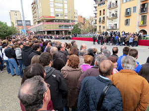 75&egrave; aniversari Associaci&oacute; de Jes&uacute;s Crucificat - Manaies de Girona. Vexillatio Gerundensis. Desfilada de 781 manaies pels carrers de Girona