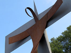 La Creu dels &Agrave;ngels, escultura de Max Var&eacute;s