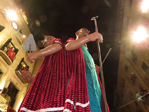 Fires de Girona 2014. Ballades de capgrossos, gegants i &Agrave;guila de la ciutat a la pla&ccedil;a del Vi