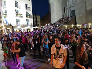 Fires de Sant Narc&iacute;s 2014. Actuaci&oacute; de Bonobos