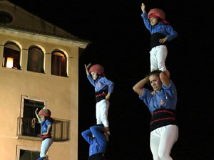 Fires de Girona 2014. Castells de vigilia a c&agrave;rrec de Marrecs de Salt i Castellers de Badalona