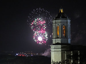 Fires de Sant Narc&iacute;s 2014. Castell de focs artificials