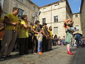 Fires 2014 a Girona. Passejada pel Barri Vell amb els capgrossos de Girona