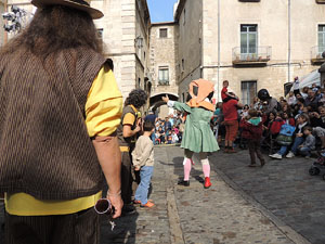 Fires 2014 a Girona. Passejada pel Barri Vell amb els capgrossos de Girona