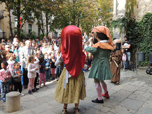 Fires 2014 a Girona. Passejada pel Barri Vell amb els capgrossos de Girona