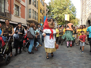 Fires 2014 a Girona. Passejada pel Barri Vell amb els capgrossos de Girona