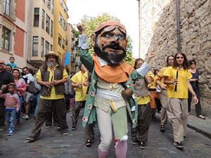 Fires 2014 a Girona. Passejada pel Barri Vell amb els capgrossos de Girona
