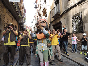 Fires 2014 a Girona. Passejada pel Barri Vell amb els capgrossos de Girona