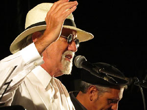 Fires de Sant Narc&iacute;s 2014. Actuaci&oacute; de Quico el C&eacute;lio, El Noi i el Mut de Ferreries