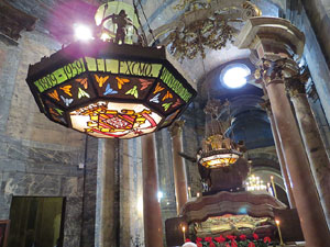 Fires de Girona 2014. L'ofici de Sant Narc&iacute;s a la bas&iacute;lica de Sant Feliu