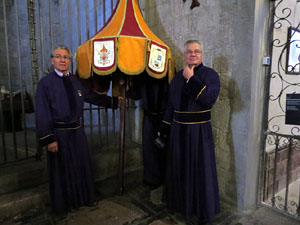 Fires de Girona 2014. L'ofici de Sant Narc&iacute;s a la bas&iacute;lica de Sant Feliu