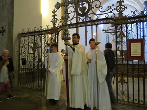 Fires de Girona 2014. L'ofici de Sant Narc&iacute;s a la bas&iacute;lica de Sant Feliu