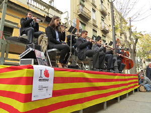 Nadal 2014 a Girona. Audicions de sardanes a la Rambla de la Llibertat
