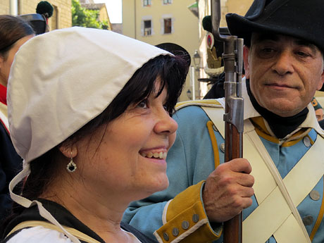 VII Festa Reviu els Setges Napole&ograve;nics de Girona. Concentraci&oacute; a la pla&ccedil;a dels Ap&ograve;stols