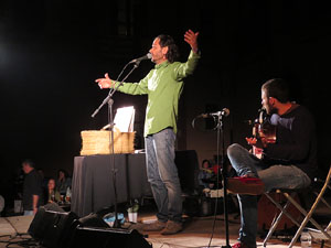Diada Nacional 2015. Concert a les escales de la Catedral
