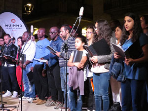 Diada Nacional 2015. IX Marxa de Torxes de Girona. Actes a la pla&ccedil;a del Vi