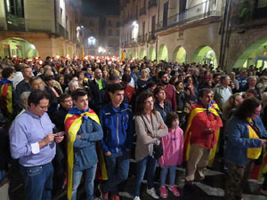 Diada Nacional 2015. IX Marxa de Torxes de Girona. Actes a la pla&ccedil;a del Vi