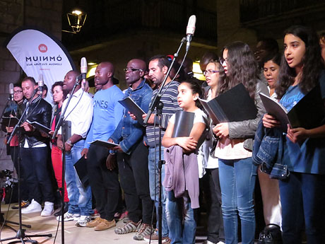 Diada Nacional 2015. IX Marxa de Torxes de Girona. Actes a la pla&ccedil;a del Vi