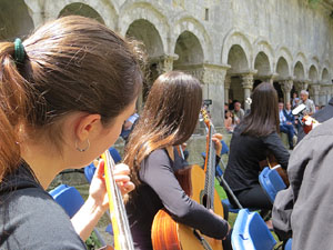 Festival de Guitarra de Girona 2015. Acords Joves al claustre de la Catedral