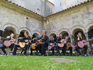 Festival de Guitarra de Girona 2015. Acords Joves al claustre de la Catedral