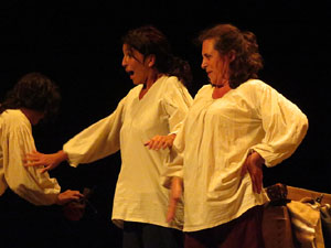 FITAG 2015. Espectacle Bruixes, de la Cia. An-danda-ra, d'Andorra la Vella,  Andorra