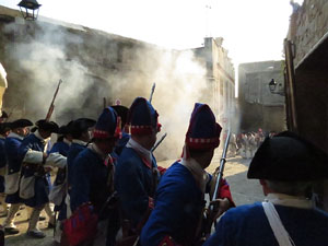 Girona resisteix! Jornades de recreaci&oacute; hist&ograve;rica de la Guerra de Successi&oacute;. Combat al carrer Rocabert&iacute;