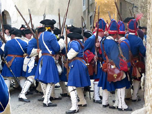 Girona resisteix! Jornades de recreaci&oacute; hist&ograve;rica de la Guerra de Successi&oacute;. Combat al carrer Rocabert&iacute;