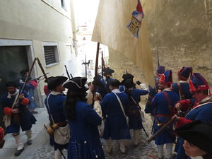 Girona resisteix! Jornades de recreaci&oacute; hist&ograve;rica de la Guerra de Successi&oacute;. Combat al carrer Rocabert&iacute;