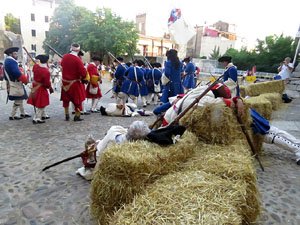 Girona resisteix! Jornades de recreaci&oacute; hist&ograve;rica de la Guerra de Successi&oacute;. Combat final a la pla&ccedil;a de Sant Dom&egrave;nec