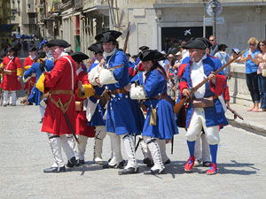Girona resisteix! Jornades de recreaci&oacute; hist&ograve;rica de la Guerra de Successi&oacute;. Escaramussa al Pont de Pedra