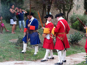 Girona resisteix! Jornades de recreaci&oacute; hist&ograve;rica de la Guerra de Successi&oacute;. Combat a la bretxa de la muralla