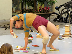 Festival inund'ART 2015. Espectacle Irakurriz, de Shakti Olaizola