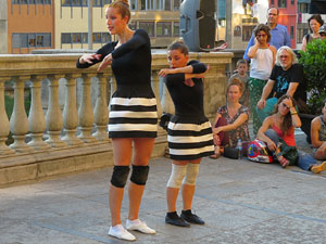 Festival inund'ART 2015. Col&middot;lectiu Les Twins