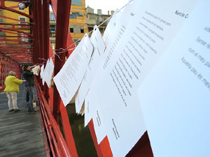 Sant Jordi 2015 a Girona. Estenem Poesia, per &Ograve;mnium Giron&egrave;s 